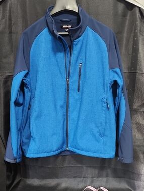 Kirkland Signature Two-Tone Blue Softshell Performance Jacket